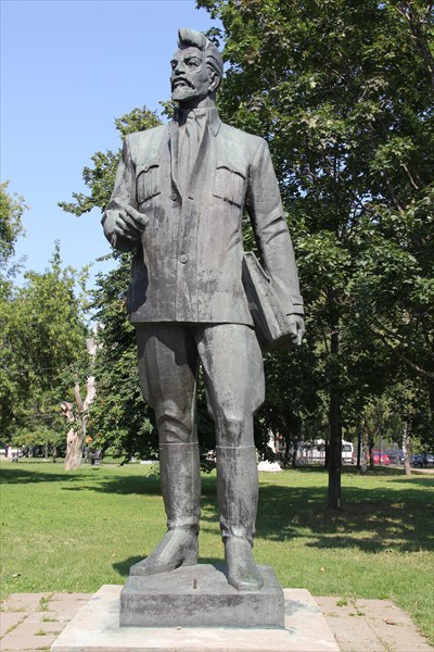 059-Памятник Свердлову